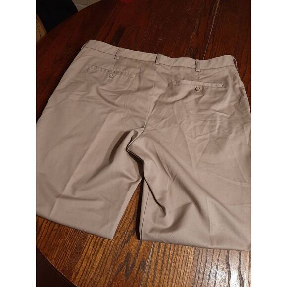 40x32 Van Heusen Tan Khaki Flat Front Dress Casual Pants Slacks Trousers Cotton - Picture 2 of 2